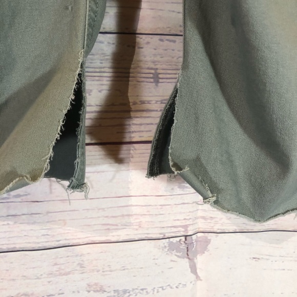 SO Cargo Shorts w/Raw Hems and Slits Sz 11 - Picture 7 of 15